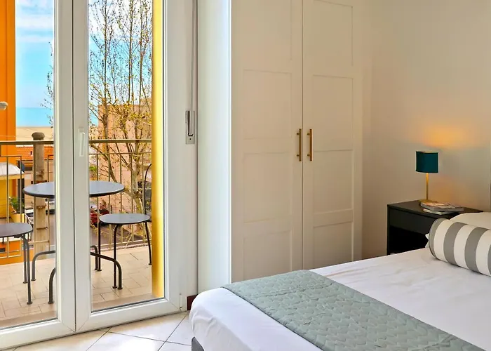 Leone - Vista Mare - Pet Friendly Rimini