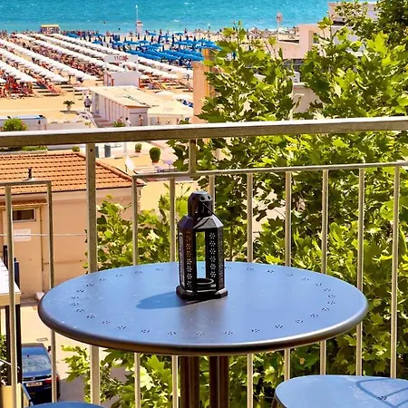 Leone - Vista Mare - Pet Friendly Apartament